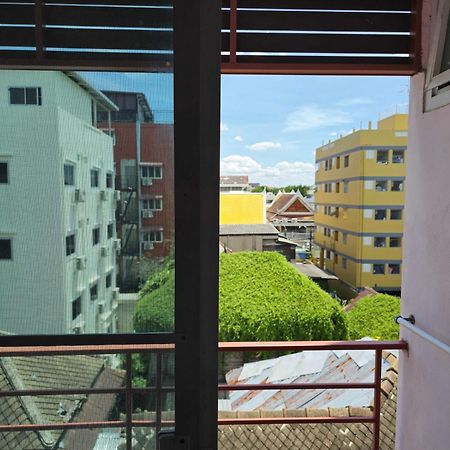 Bonita House Otel Bangkok Dış mekan fotoğraf