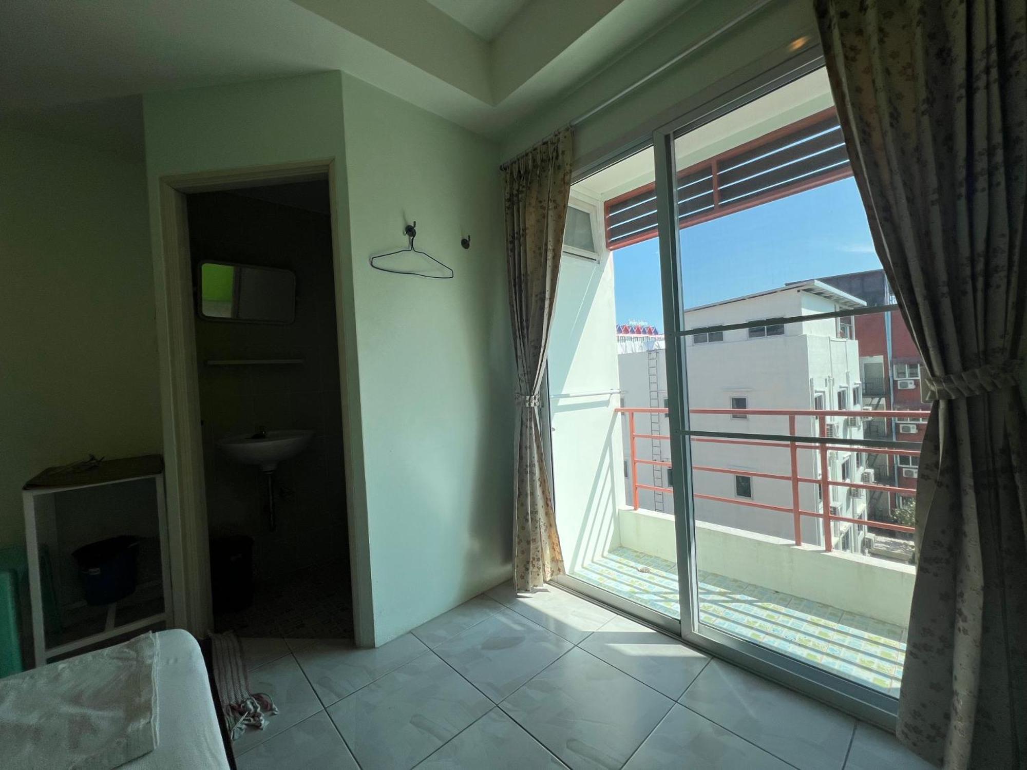 Bonita House Otel Bangkok Dış mekan fotoğraf