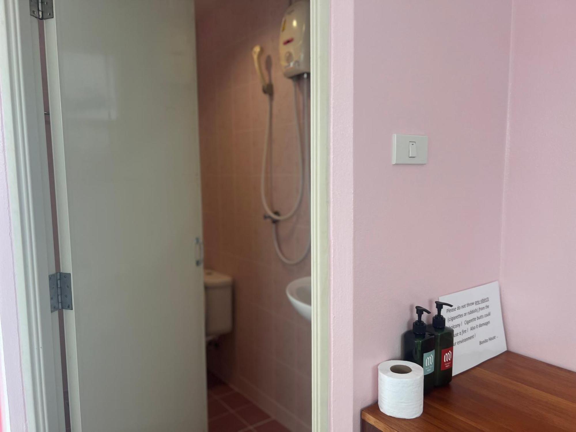 Bonita House Otel Bangkok Dış mekan fotoğraf