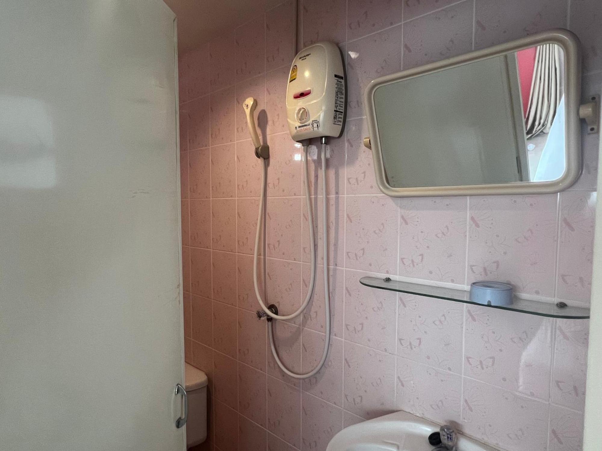 Bonita House Otel Bangkok Dış mekan fotoğraf