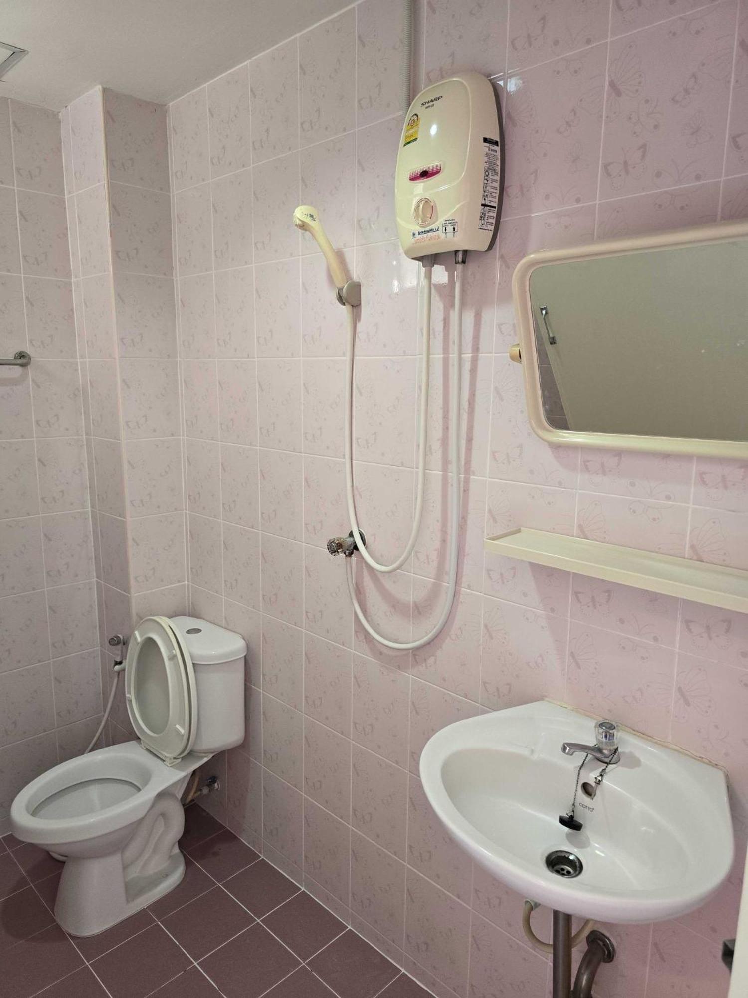 Bonita House Otel Bangkok Dış mekan fotoğraf